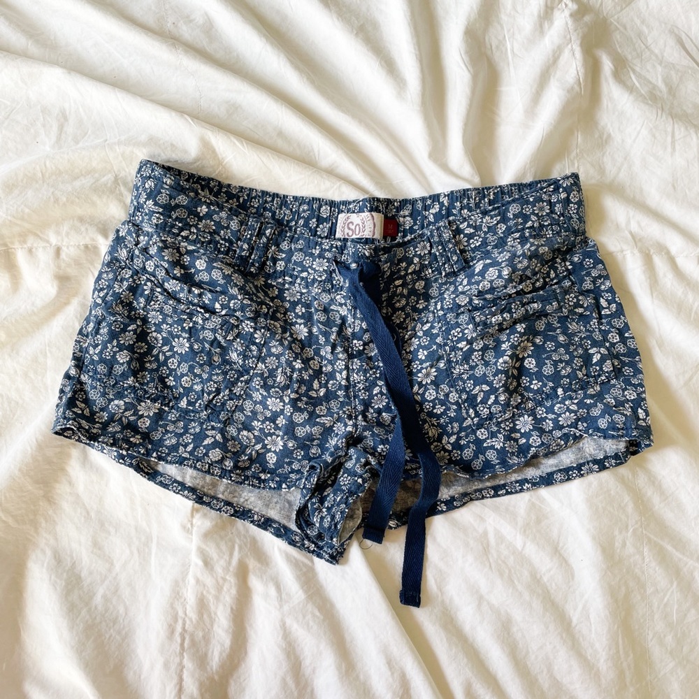 Shorts - Picture 1 of 11